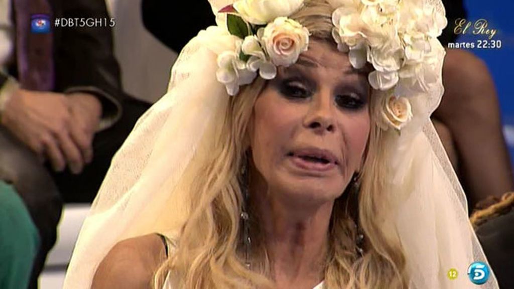 Las gradas del debate celebran Halloween