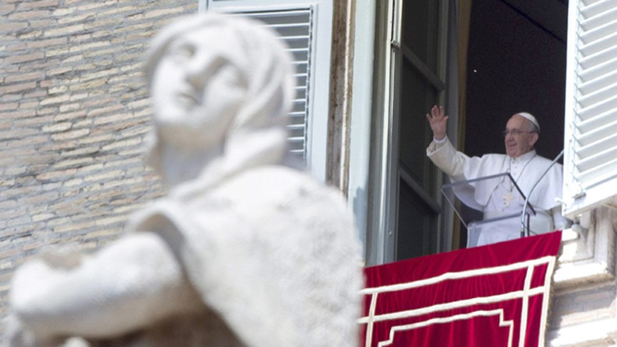 El Papa Francisco durante la oración Regina Caeli