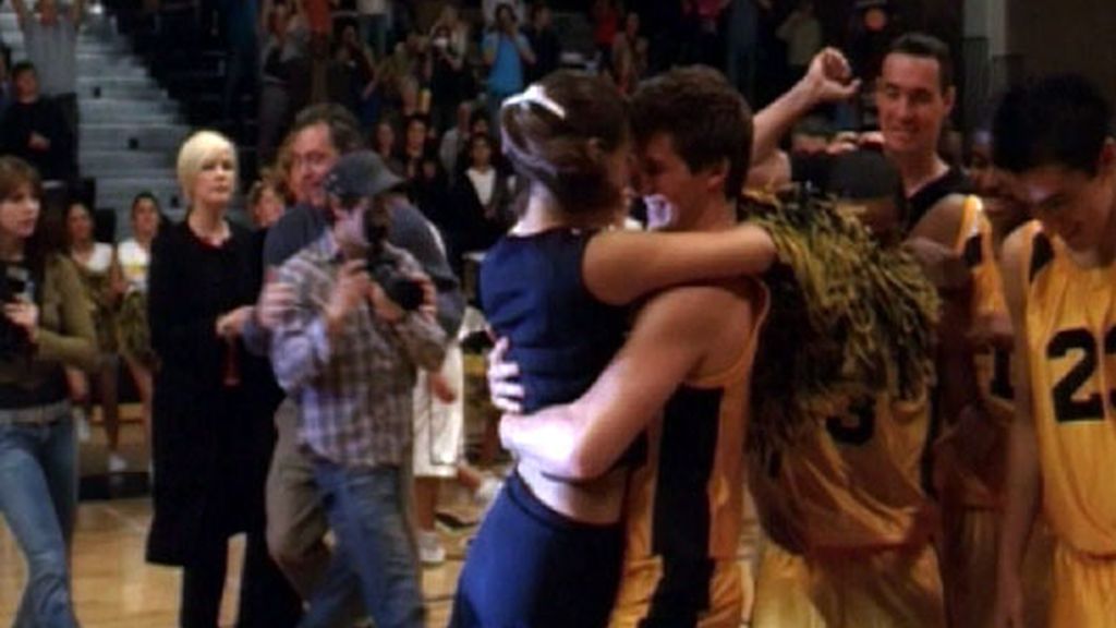 Cap. 17, Temporada 7: 'ídolos caídos'