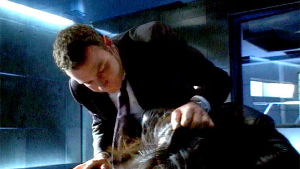 Cap. 15, T.7: 'La ley de la gravedad'