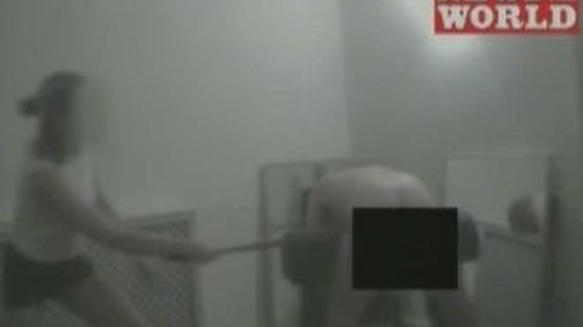 Max Mosley se ve envuelto en un escándalo sexual Max Mosley se ve envuelto en un escándalo sexual