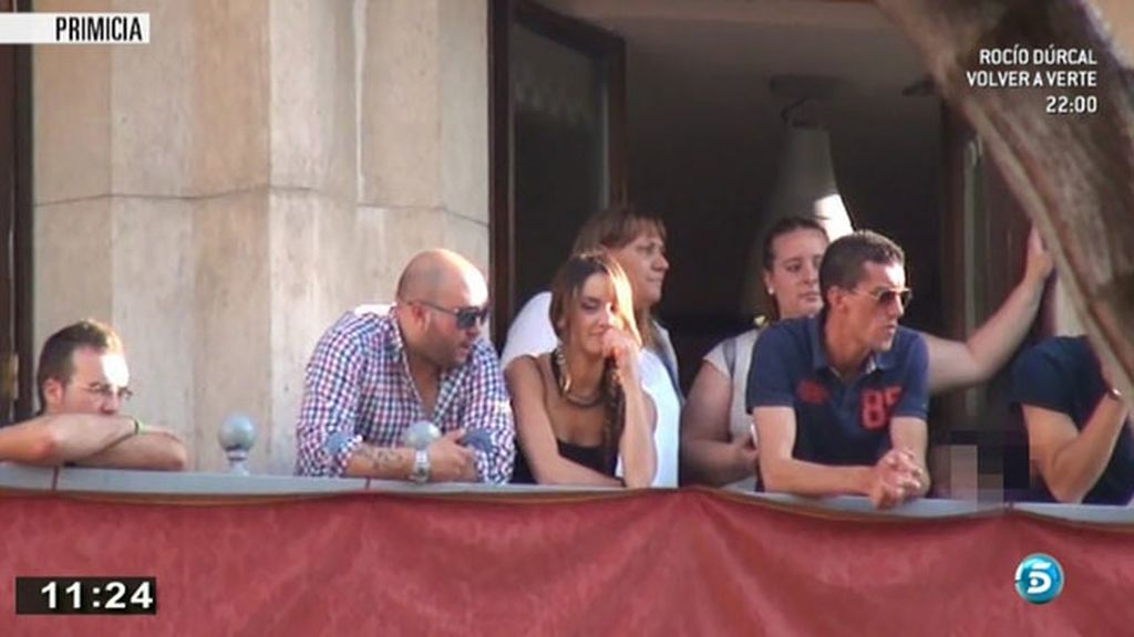 La joven ha compartido balcón con Chabelita, Alberto y el pequeño Francisco