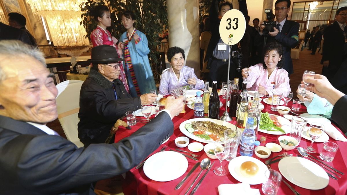 Reunión de familias separadas por las dos Coreas
