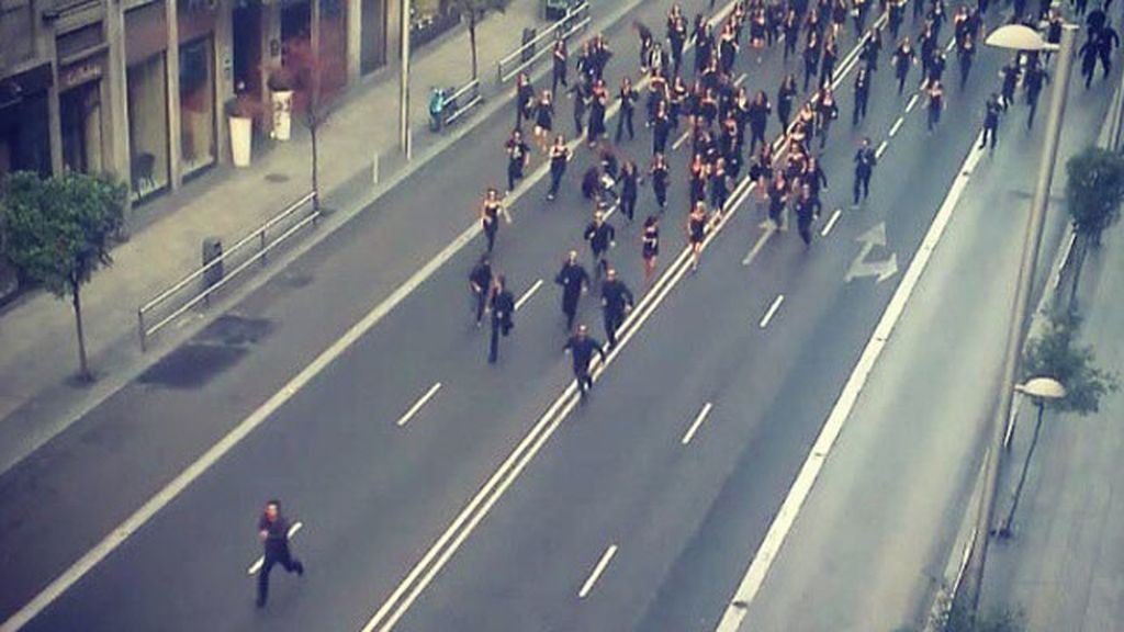 Toma 2: persiguiendo a Hugo Silva por la Gran Vía Toma 2: persiguiendo a Hugo Silva por la Gran Vía