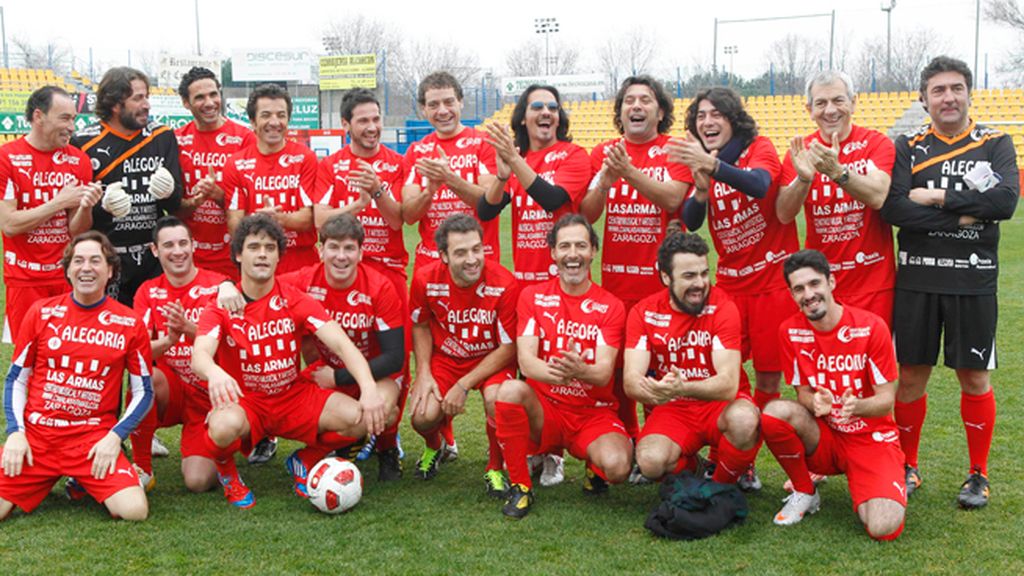 Deportividad y mucho sentido del humor entre los jugadores de los dos equipos