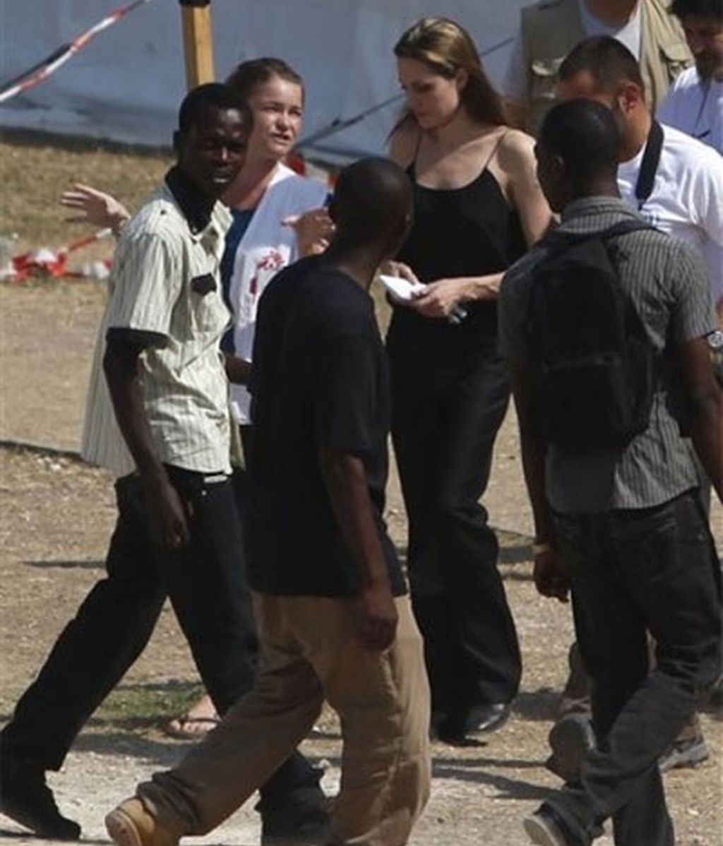 Angelina Jolie visita Haití