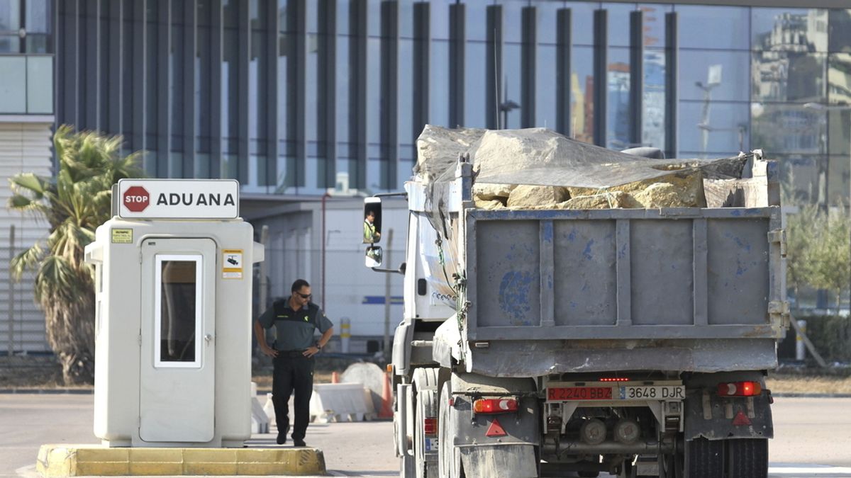 Prohíben la entrada de camiones con piedras en Gibraltar