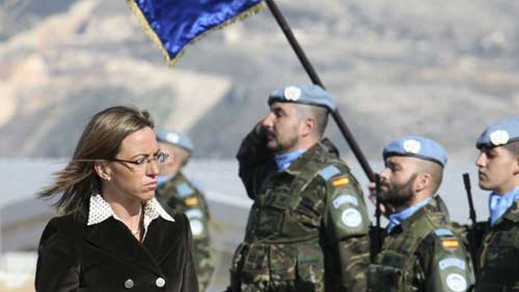 Chacón visita a las tropas españolas en Líbano