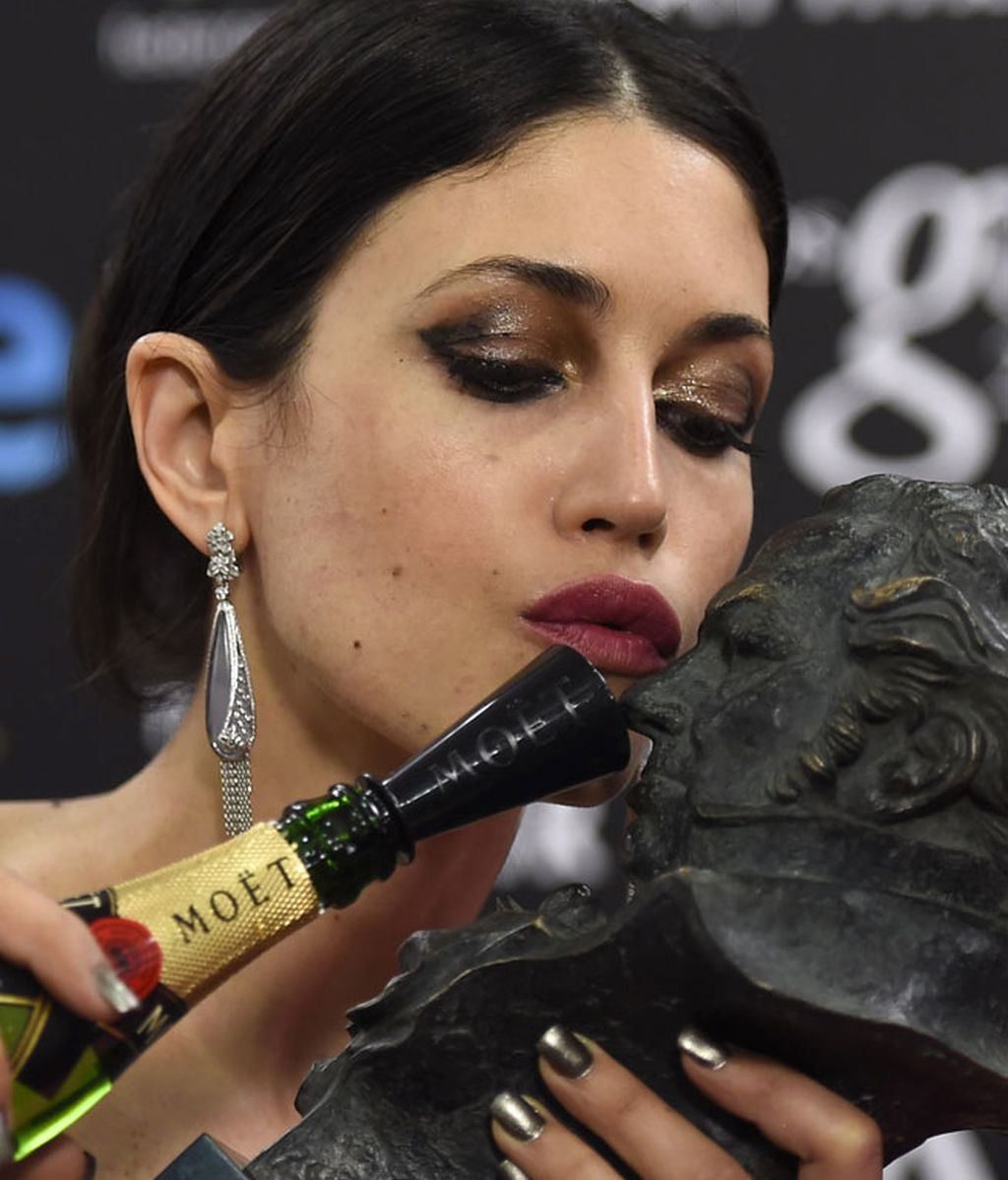 Nerea Barros y su cabezón a mejor actriz revelación