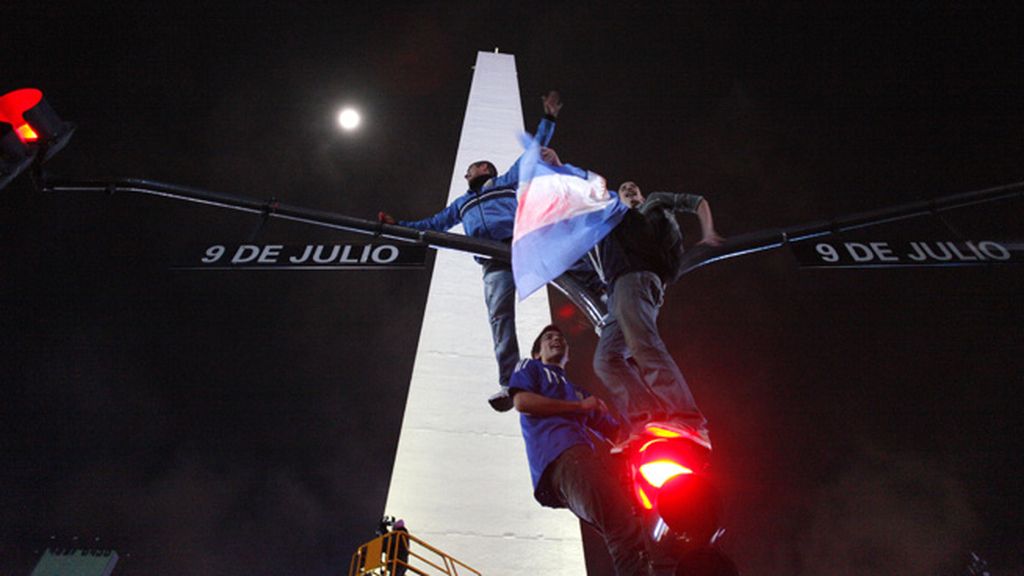 Argentina se echó a la calle para celebrar el pase de la albiceleste a la final del Mundial