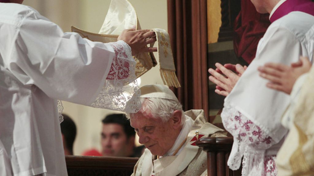 El Papa ofreció una misa en la Catedral de la Almudena