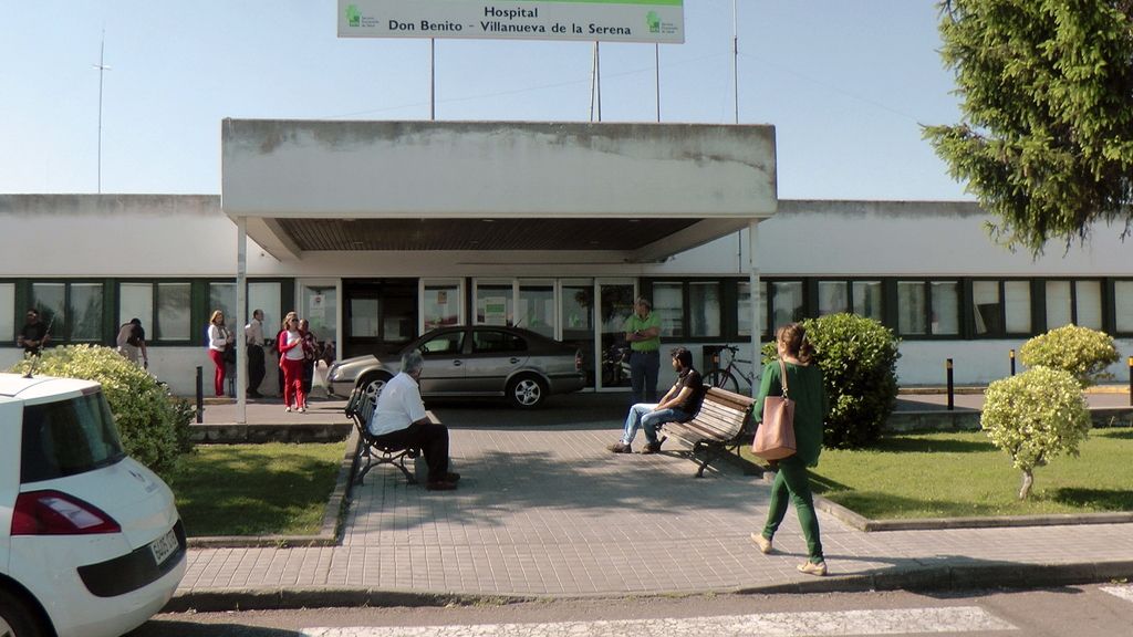 .Vista de la fachada del Hospital Don Benito-Villanueva de la Sererna