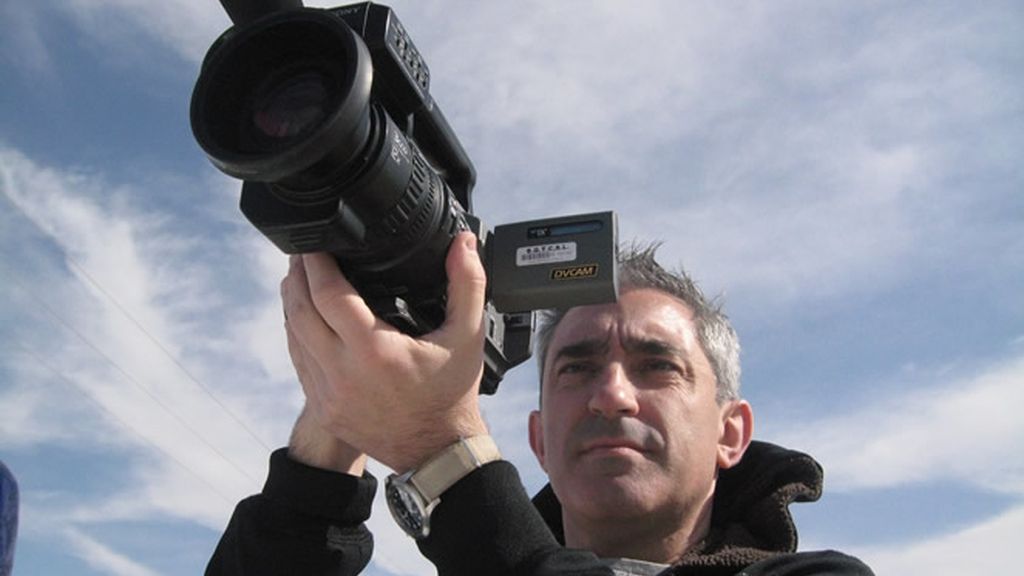 Jon Sistiaga, grabando desde el coche en Gaza
