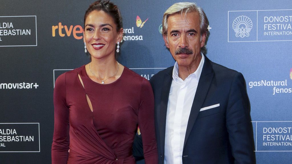 Irene Meritxell e Imanol Arias en el estreno de "Eva no duerme"