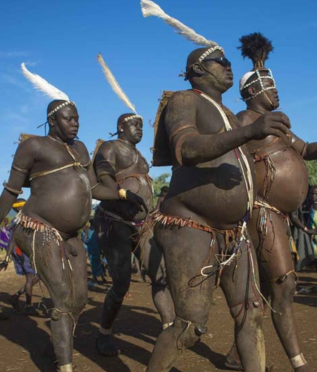 Competición por ser el hombre más gordo de la tribu