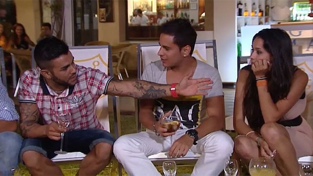 …Pero es él el quien se queda sin chica, Lucía