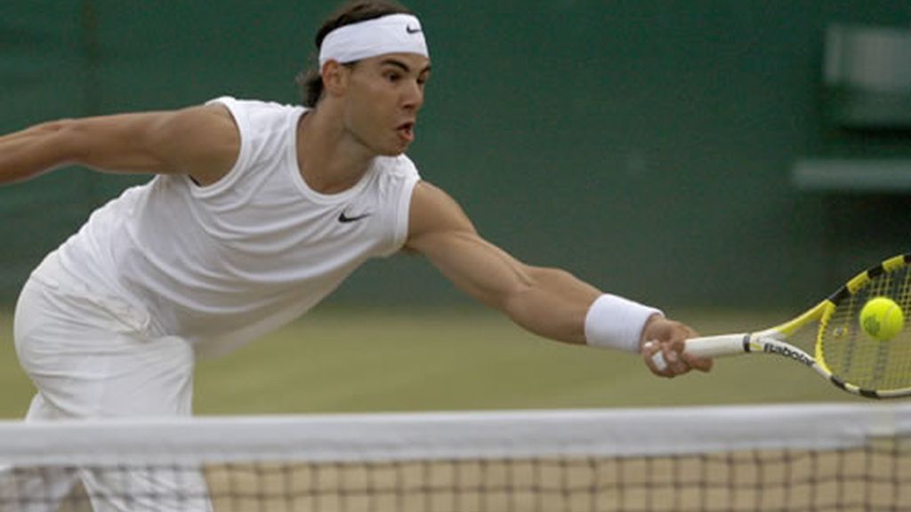 Rafa Nadal disputando la final de Wimbledon en Cuatro