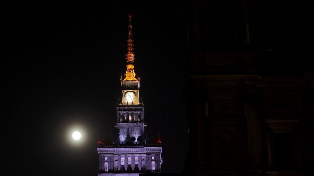 La 'superluna' se come la Tierra