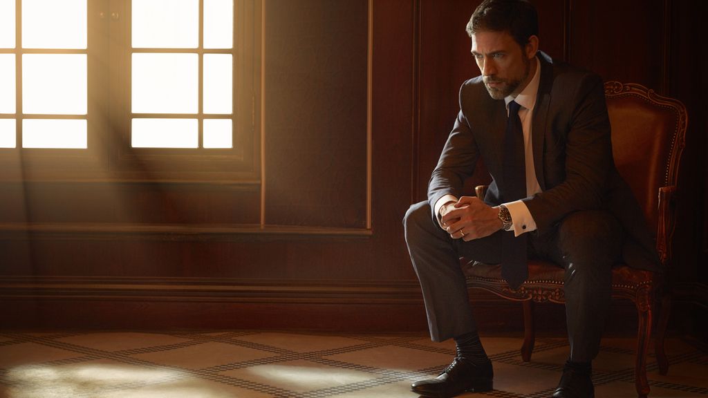 Ada Rayner es Bassad 'Barry' Al-Fayeed