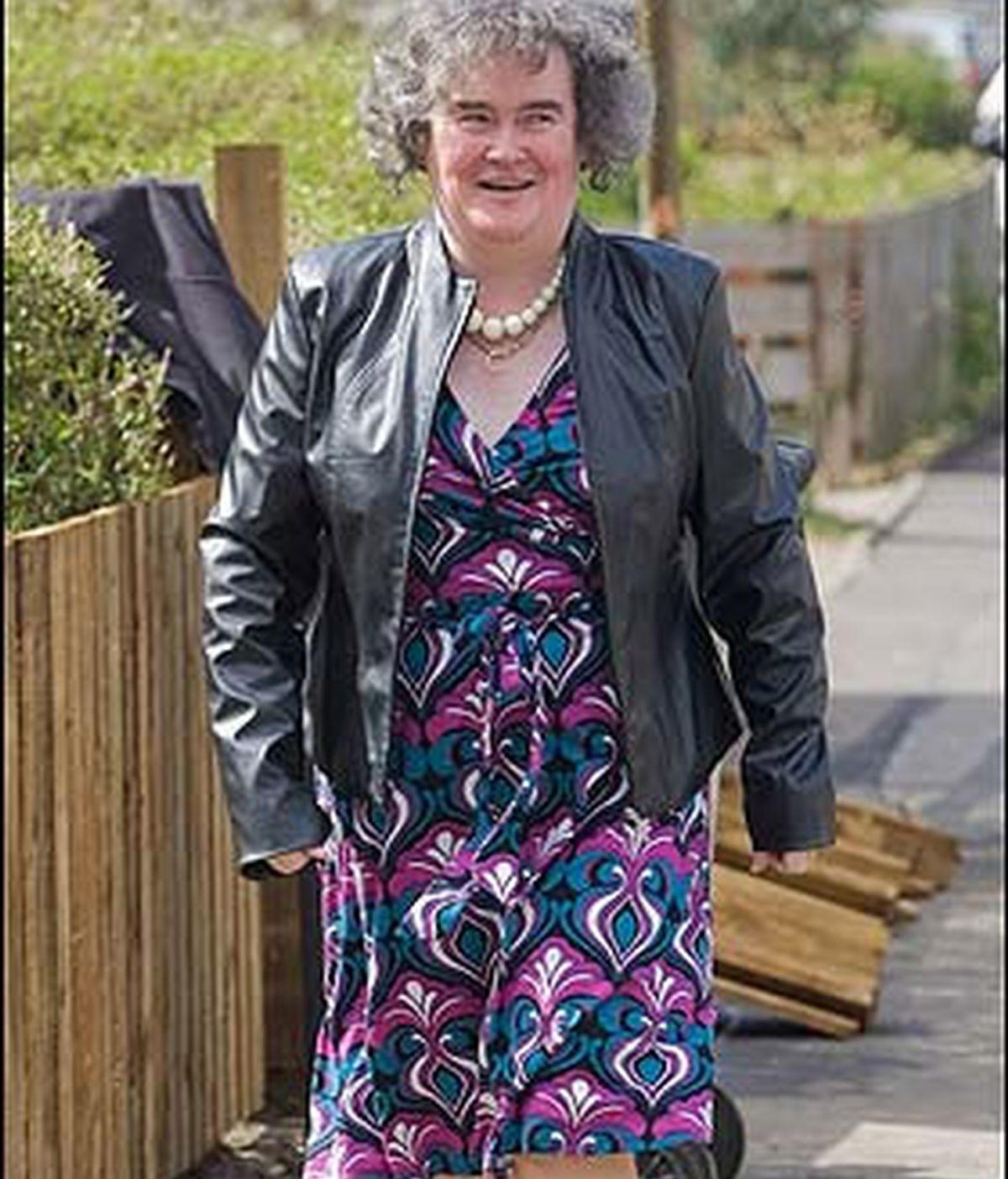 Susan Boyle ha modernizado su vestimenta. Foto: The Sun