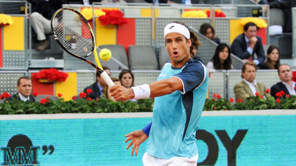 Xabi Alonso lleva a su hijo Jon al tenis y Cristiano va sin Irina