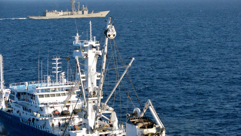 El 'Alakrana' navega libre