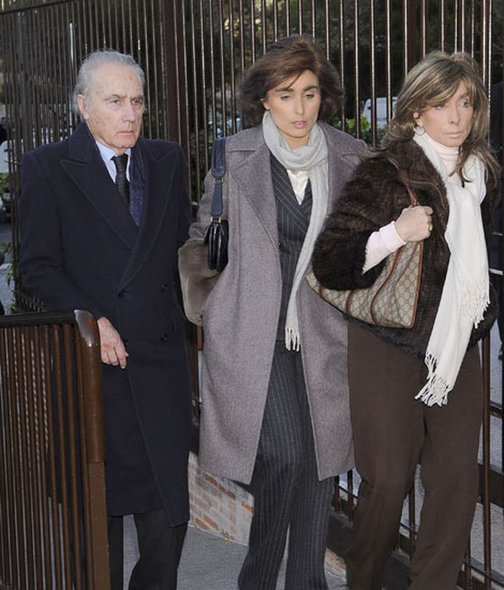 Paloma Segrelles con su marido y su hija