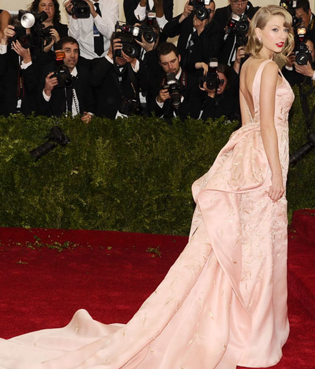 Taylor Swift de Oscar de la Renta