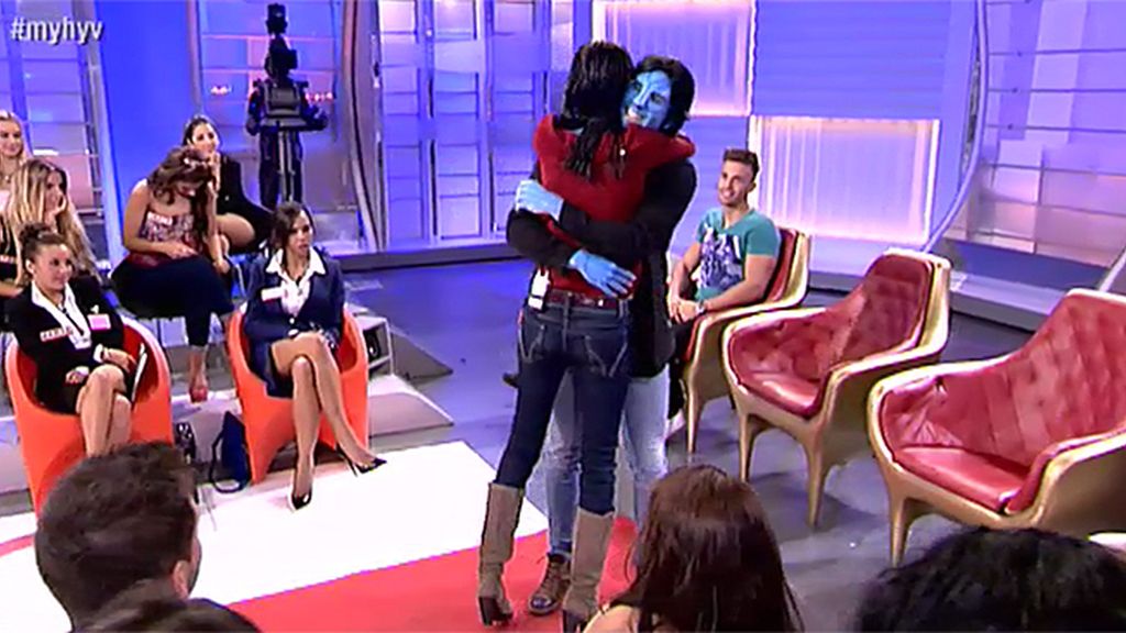 La llegada de Avatarina a ‘Mujeres y hombres’, foto a foto