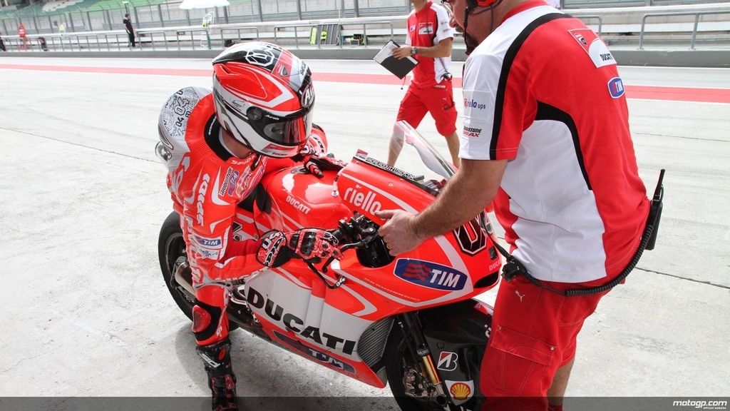 Divizioso ya prueba su nueva Ducati