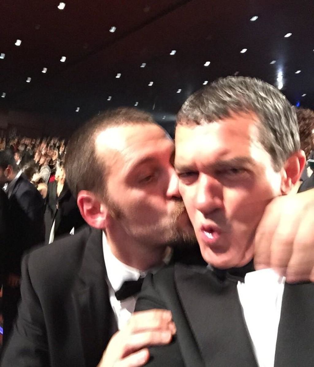 Raúl Arévalo y Antonio Banderas