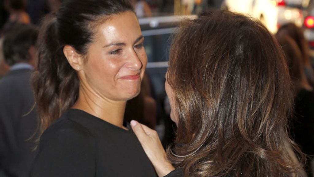 Nuria Roca saludó cariñosamente a la periodista