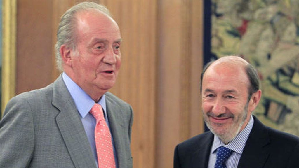 El PSOE toma la iniciativa para desarrollar el artículo 57 de la Constitución sobre abdicación y sucesión de la Corona El PSOE toma la iniciativa para desarrollar el artículo 57 de la Constitución sobre abdicación y sucesión de la Corona