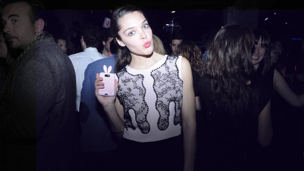 Ana Rujas acudió espléndida de Dolores Promesas