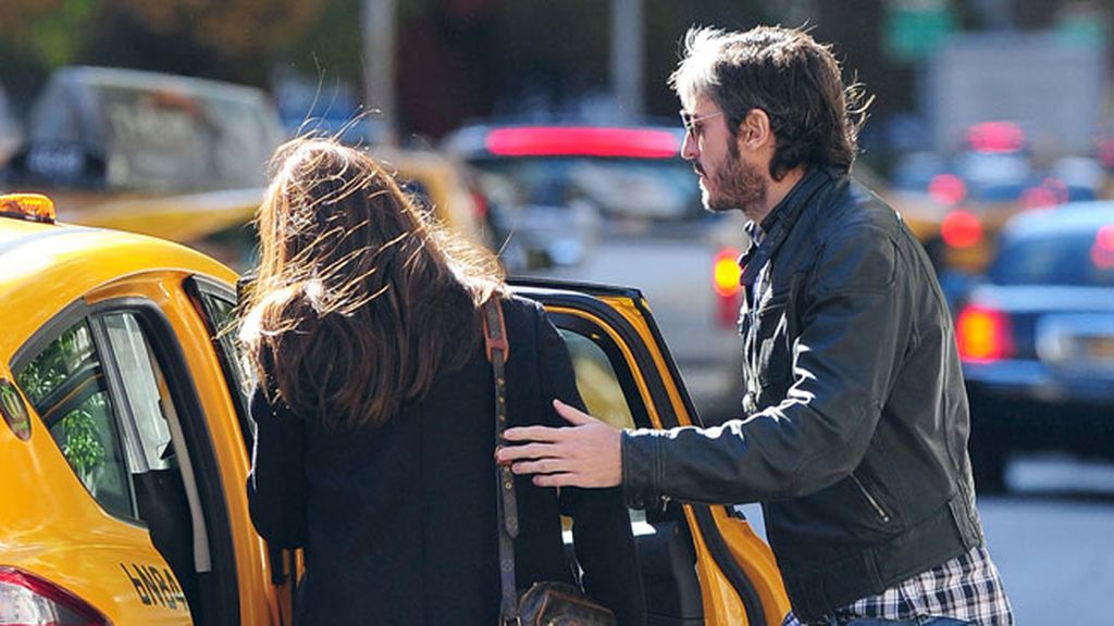 Eugenia Silva y Alfonso de Borbón, dulce paseo 'embarazados' por la Gran Manzana