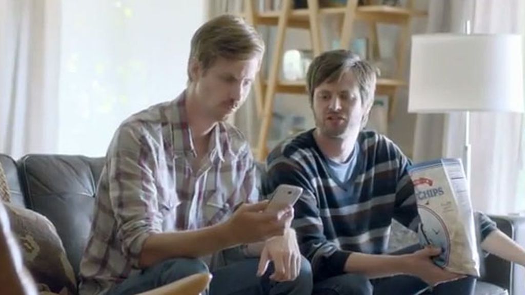 Los fans de Apple se preguntan si su iPhone 5 es mejor que el Samsung Galaxy III.