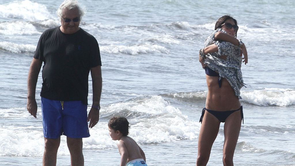 Los Briatore, en plan familia feliz en una ciudad balneario