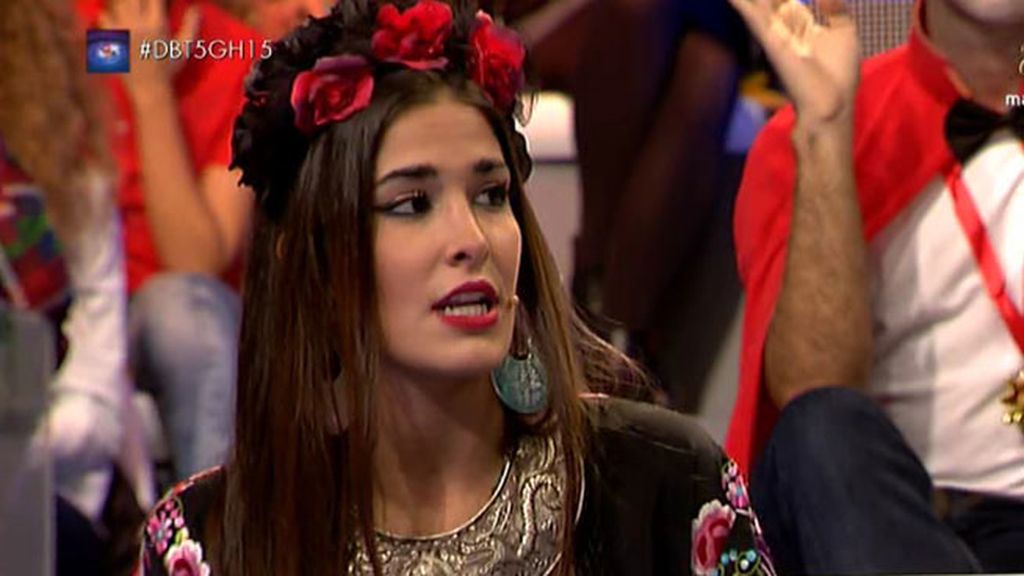 Las gradas del debate celebran Halloween