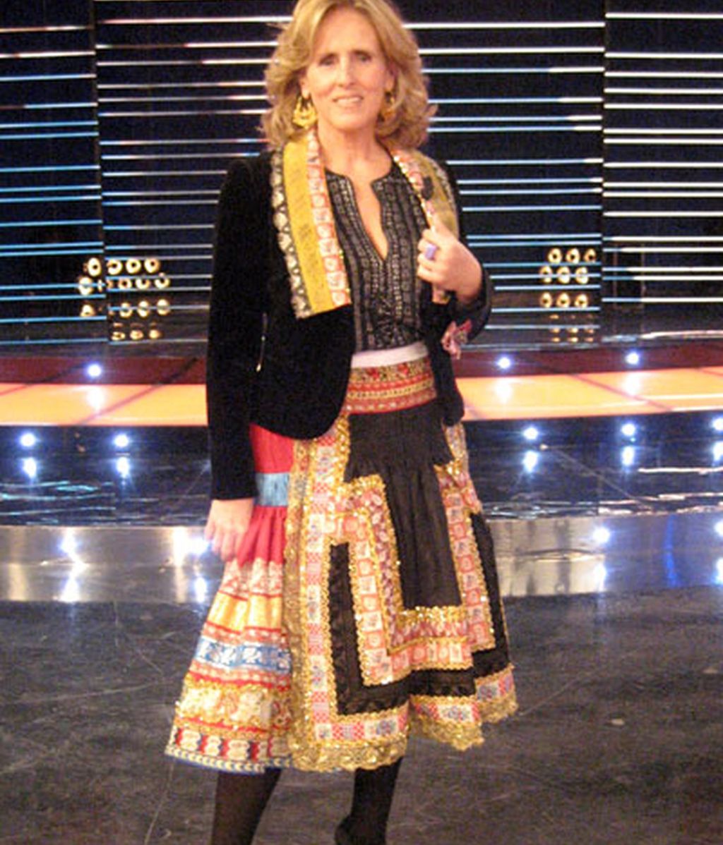 Milá, vestida de lagarterana