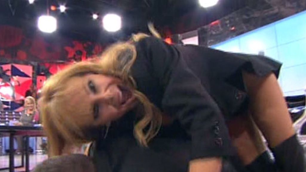 Ana Obregón se desnuda todo en el Deluxe