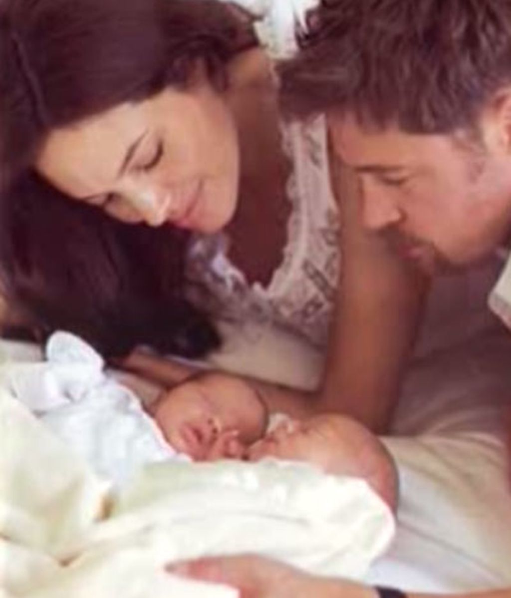 Angelina Jolie vende la exclusiva de su maternidad Angelina Jolie vende la exclusiva de su maternidad
