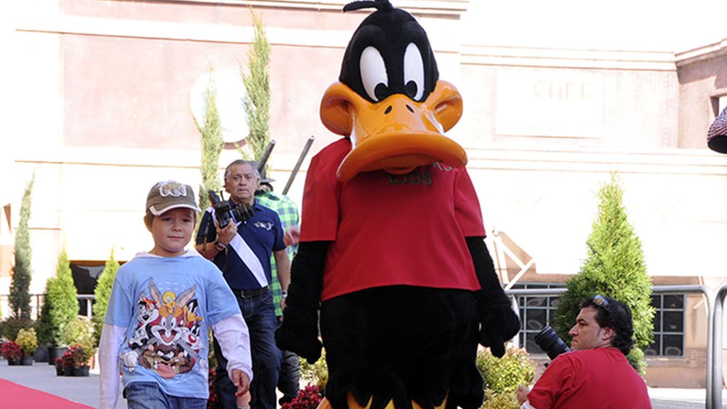 El pato Lucas con una camiseta de Scalpers, la marca de Rafael Medina