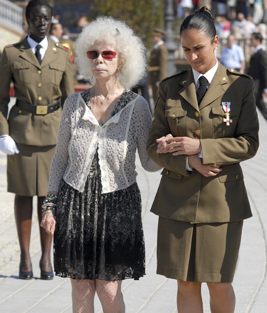La Duquesa, firme por España; multicolor por amor