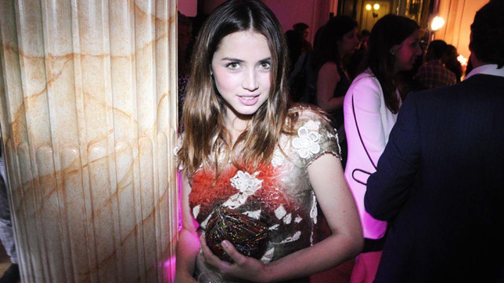 Blanca Suárez y Kira Miró, animado corrillo en la fiesta de Harper´s Baazar