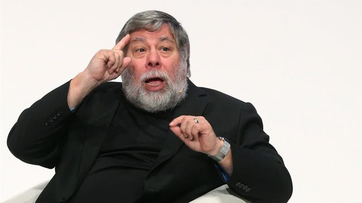 Steve Wozniak ve en el futuro la inteligencia artificial y el Internet de las cosas