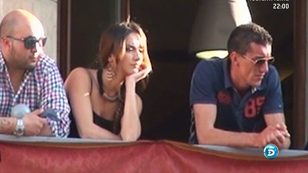 La joven ha compartido balcón con Chabelita, Alberto y el pequeño Francisco