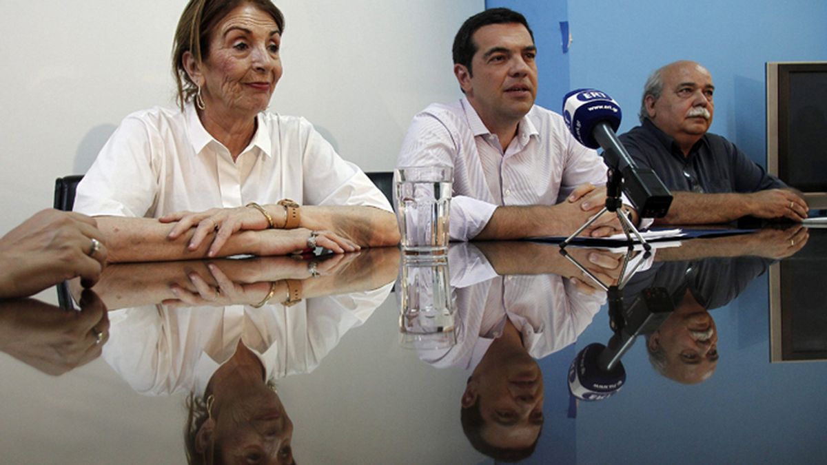 Tsipras anuncia un plan para abordar la inmigración con fondos europeos