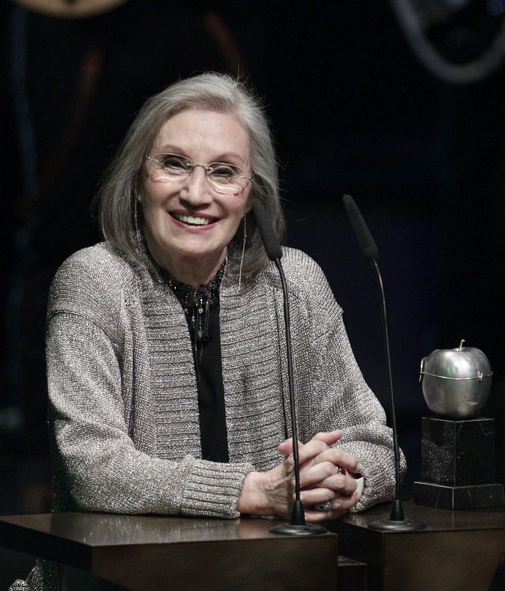 Ana Diosdado recibe el Max de honor en la gala de los premios del teatro