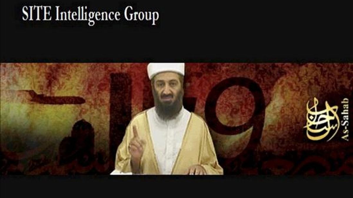 Imagen capturada de un video sin datar el 11 de septiembre de 2007 por el instituto SITE del líder de Al Qaeda Osama bin Laden,  hecho público en el día del sexto aniversario de los atentados del 11-S en EEUU. EFE/Archivo