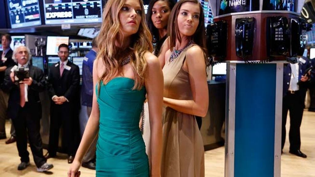 Las chicas de Sports Illustrated revolucionan la Bolsa de Nueva York